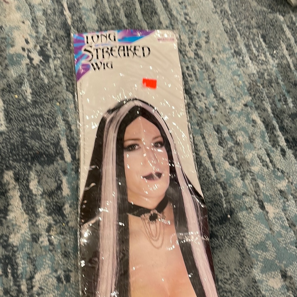Long streaked adult wig black and white